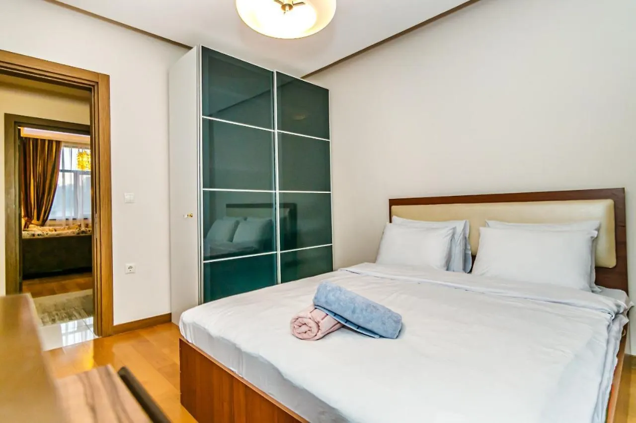 Luxurious Home In The Nizami Street Baku