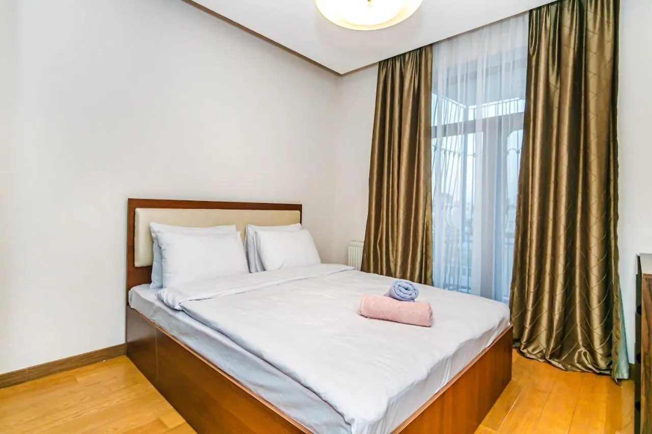 Luxurious Home In The Nizami Street Baku 0*,