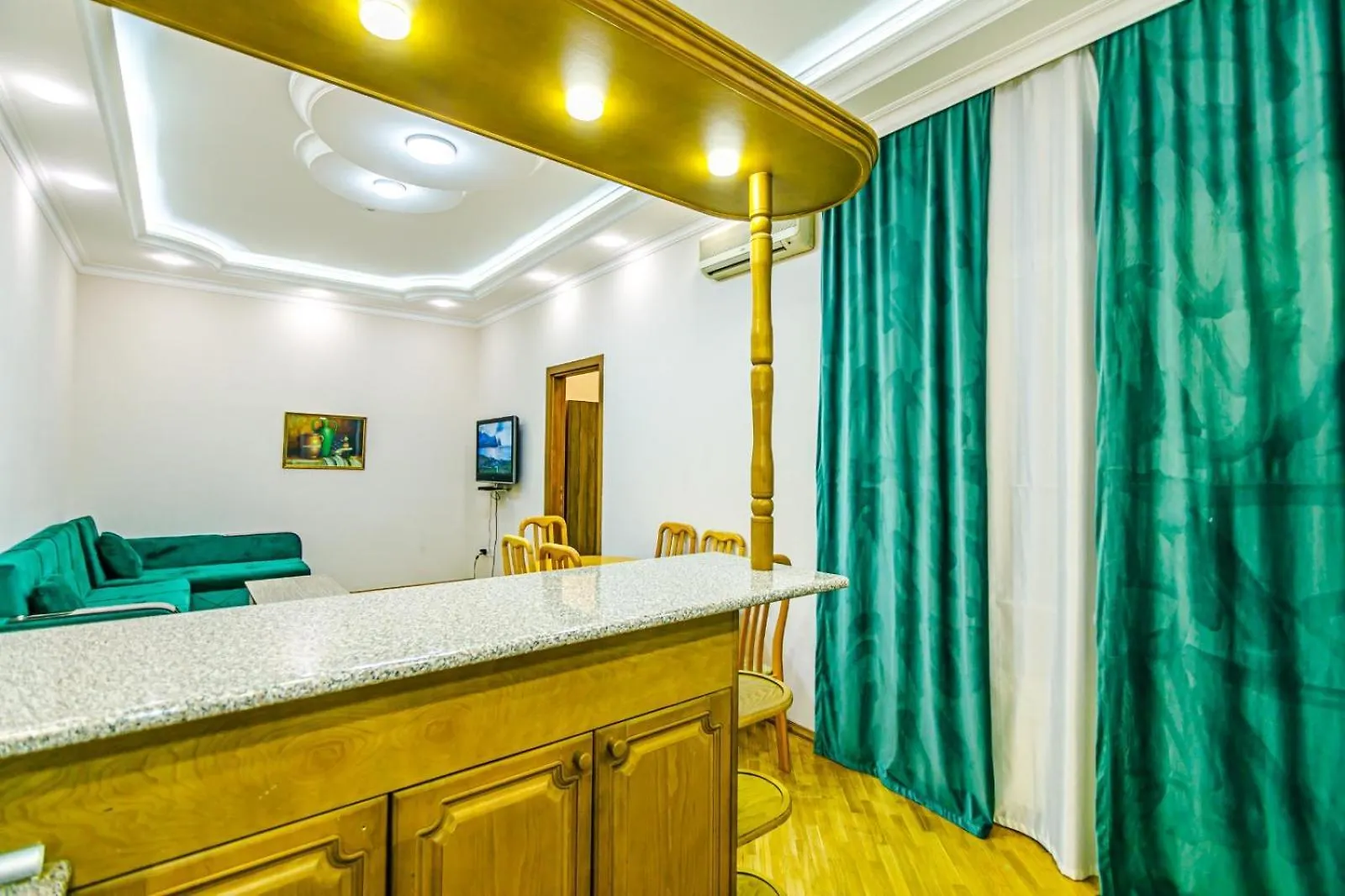 Luxurious Home In The Nizami Street Baku 0*,